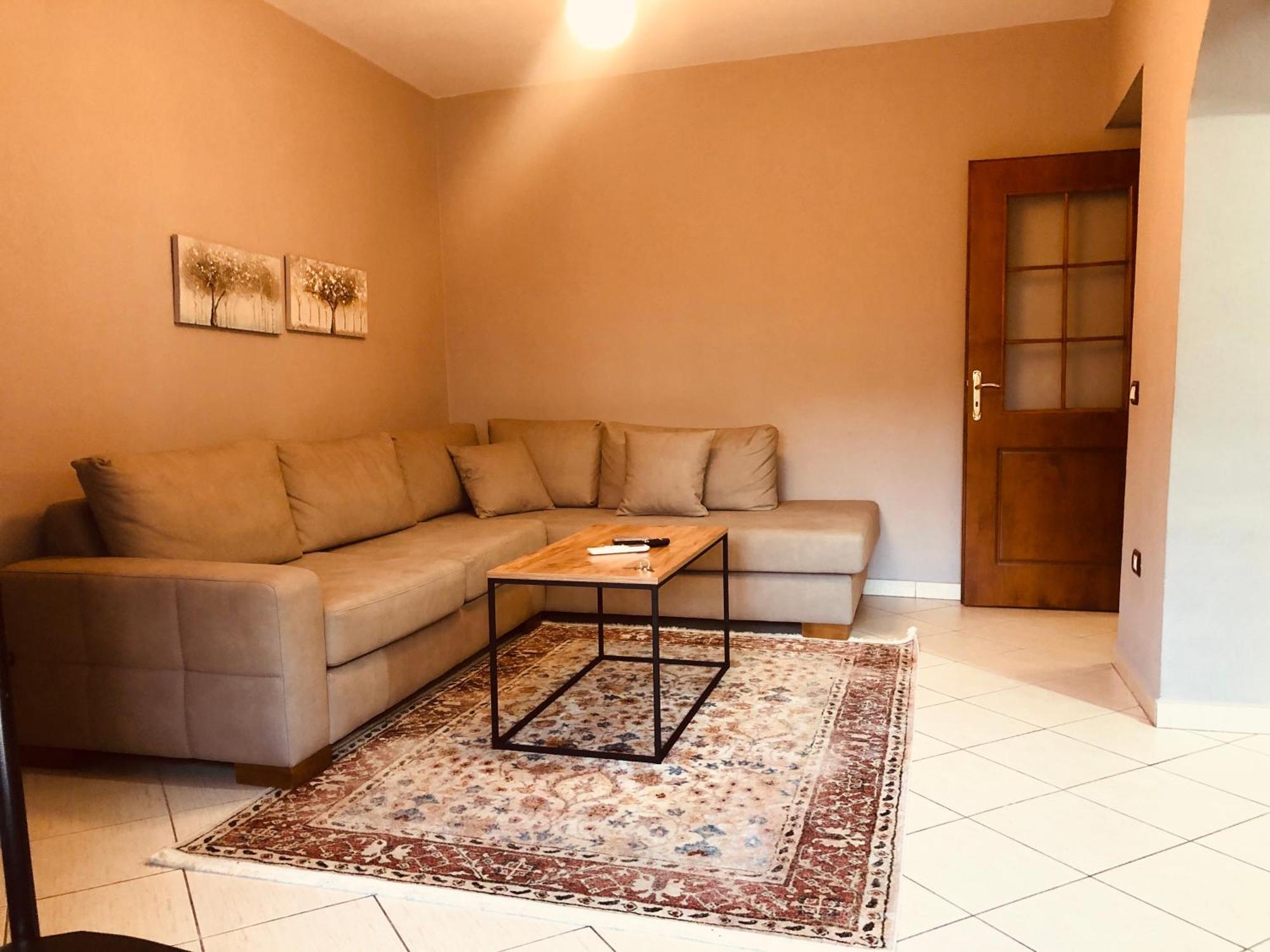 Qemal Stafa Apartment Tirana Eksteriør billede